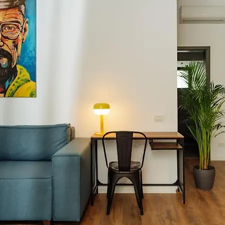 9 - New Building & Parking Bucarest