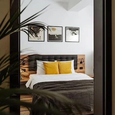 Apartment 9 - New Building & Parking *