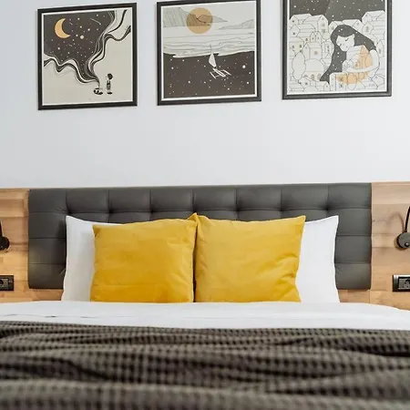 9 - New Building & Parking アパート ブカレスト