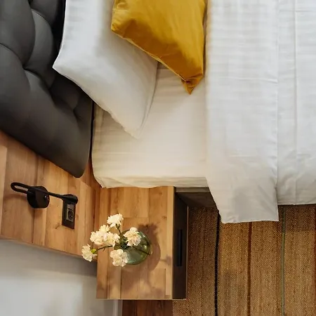 9 - New Building & Parking Bucharest