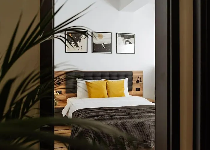 Apartman 9 - New Building & Parking *