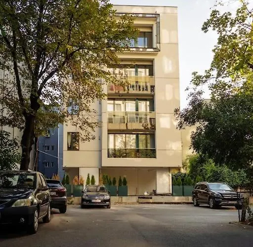 9 - New Building & Parking * Bucarest